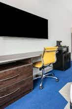 Hotel Microtel Austin Airport photo 5