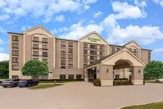 Hotel WY Garden Kansas City Airport photo 5
