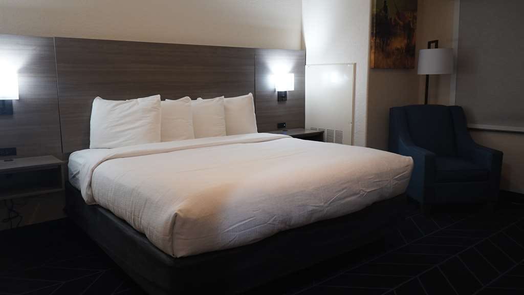 Hotel Best Western Lubbock West Inn & Suites photo 1