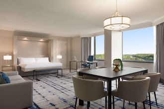 Hotel Crowne Plaza College Park Washington DC photo 2
