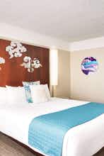 Hotel Atrium Hotel at Orange County Airport photo 3