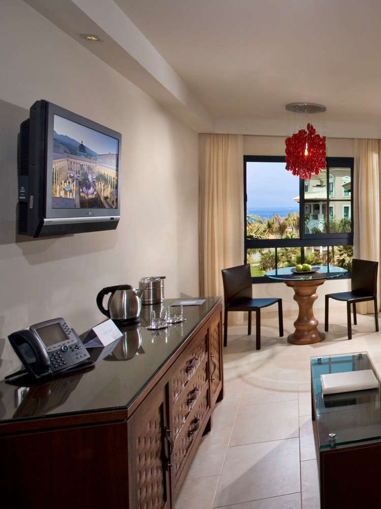 Hotel Gran Meliá Palacio de Isora photo 2