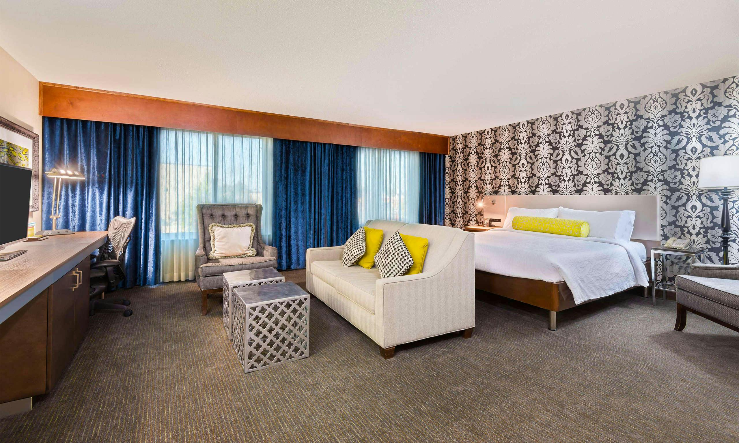 Hilton Garden Inn Westbury