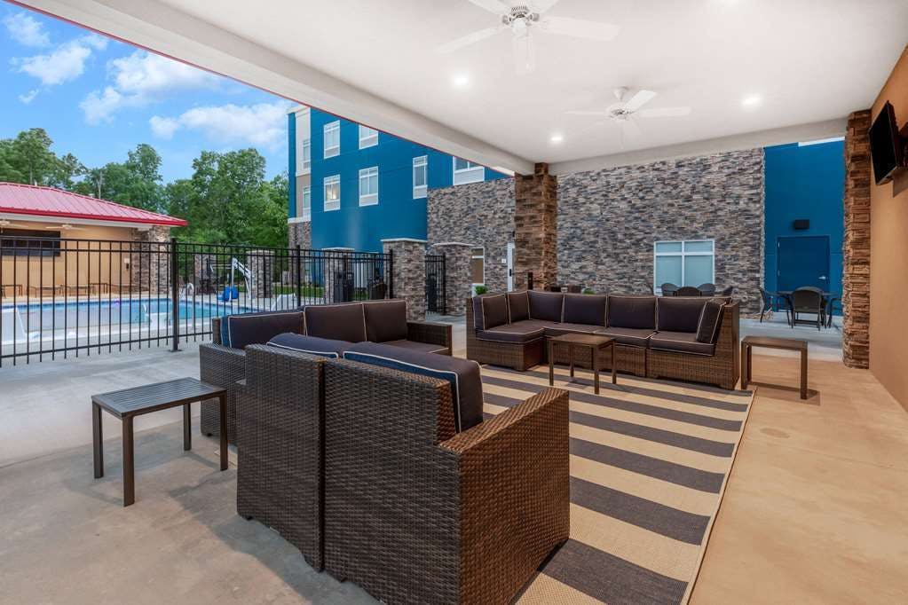 Hotel AmericInn by Wyndham Mountain Home photo 5