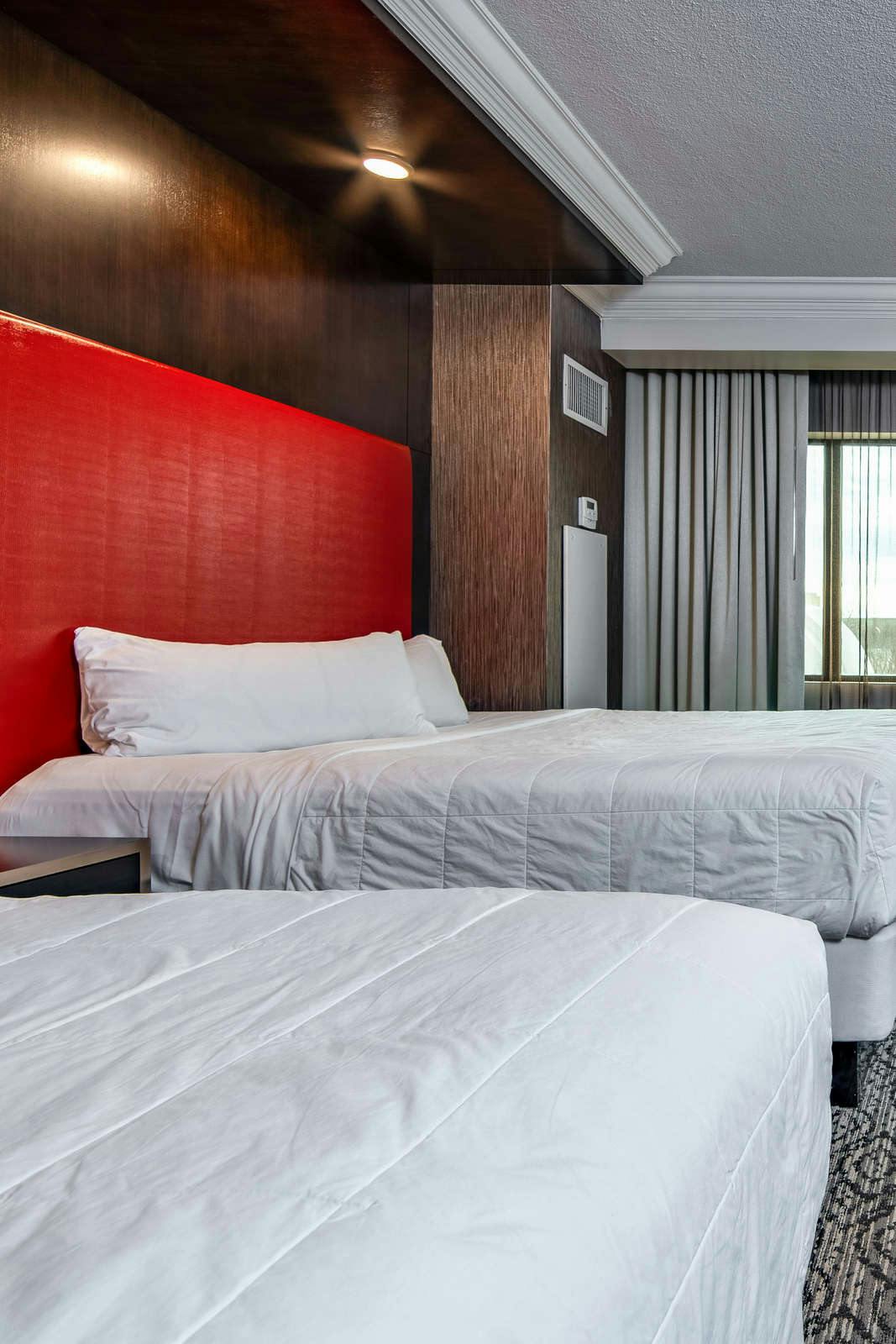 Hotel Caesars Southern Indiana – A Caesars Rewards Destination photo 3