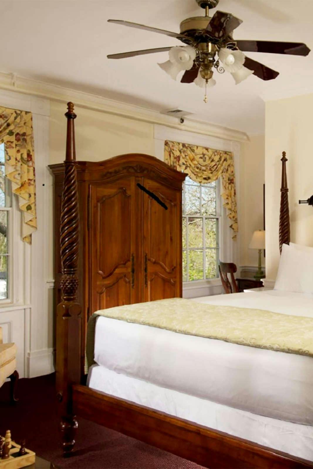 Hotel The Inn at Cape Cod - King Suite 5 photo 3