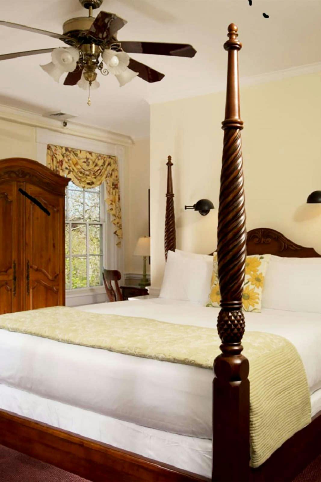 Hotel The Inn at Cape Cod - King Suite 5 photo 1