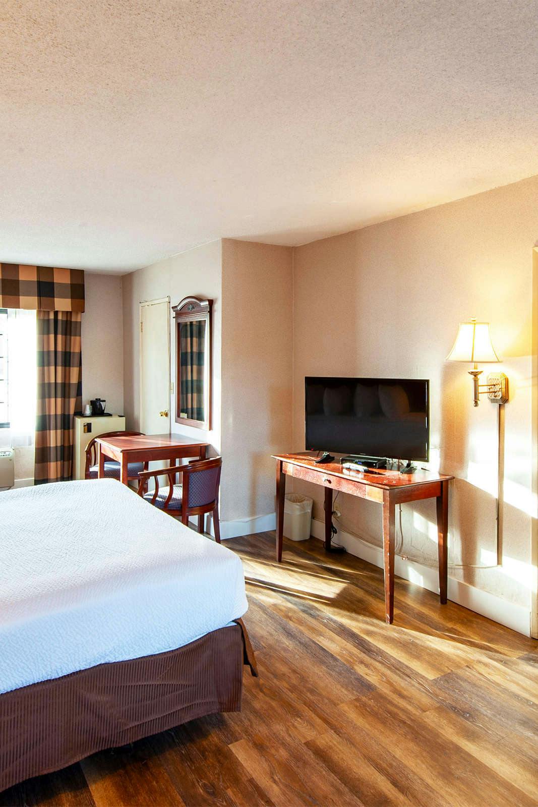 Hotel Studio City Court Yard Hotel photo 1