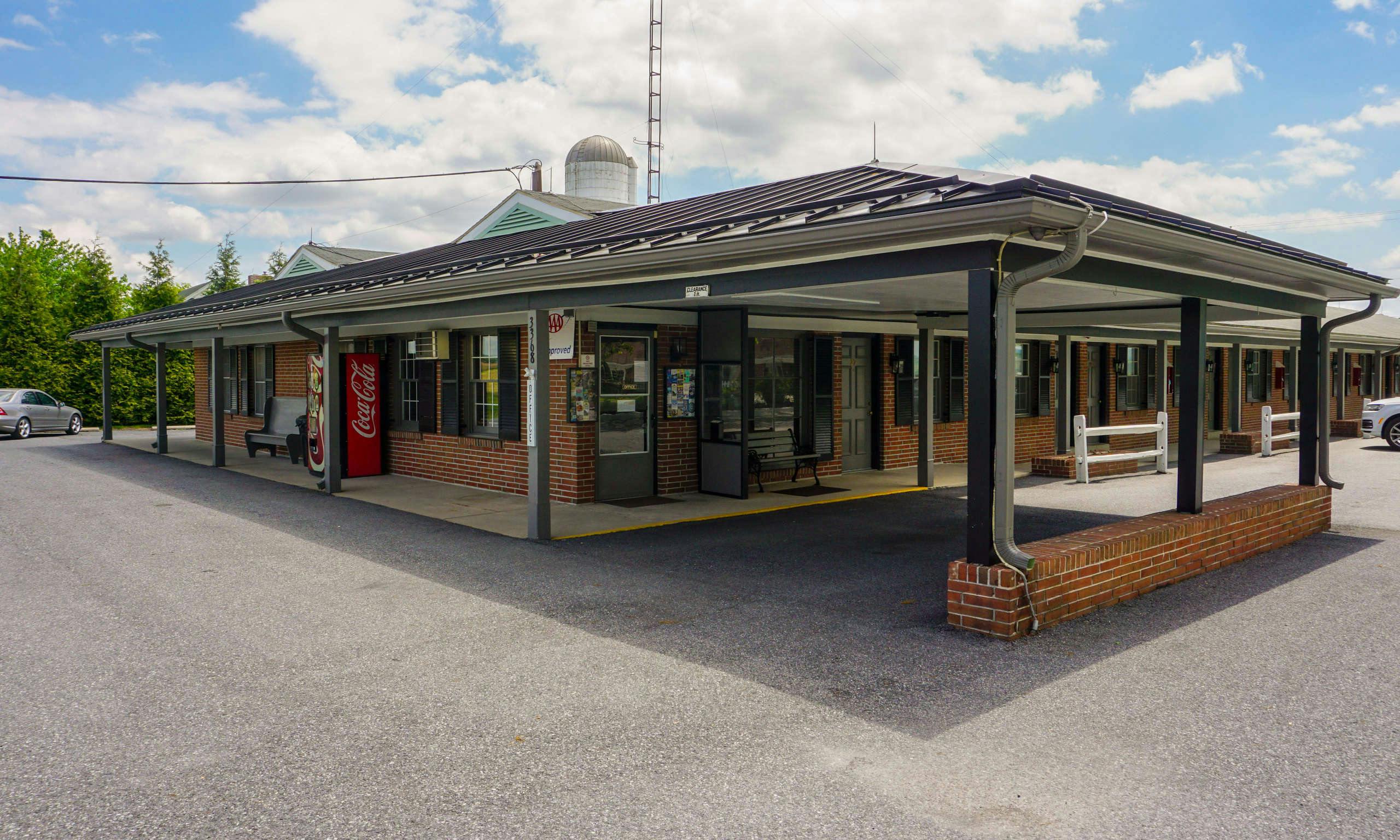 Harvest Drive Family Inn