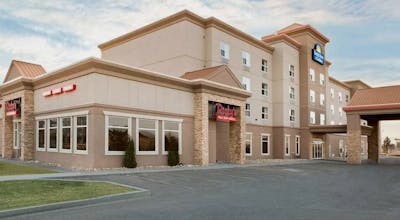 Days Inn & Suites by Wyndham Edmonton Airport