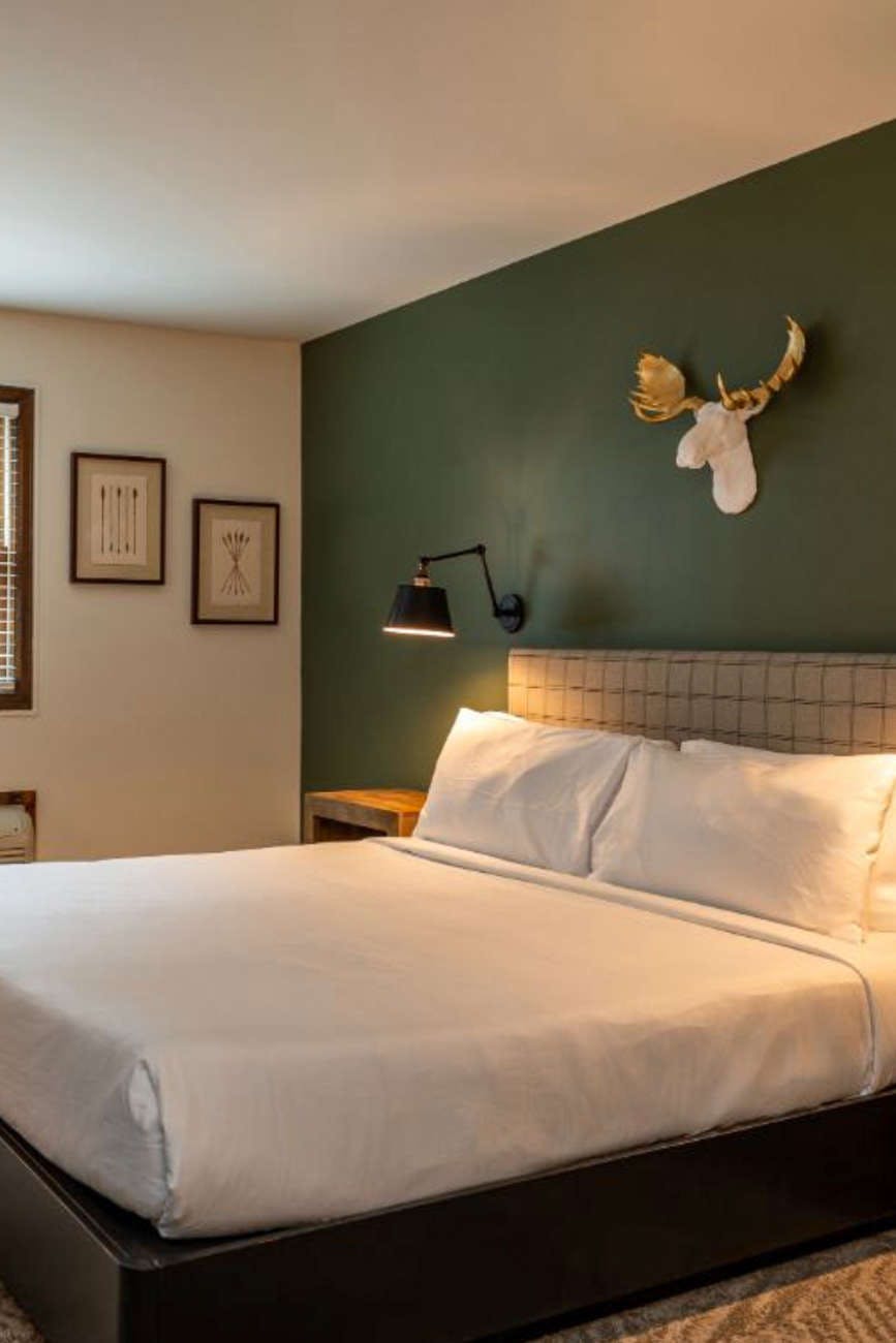 Hotel Lodge at Schroon Lake photo 1