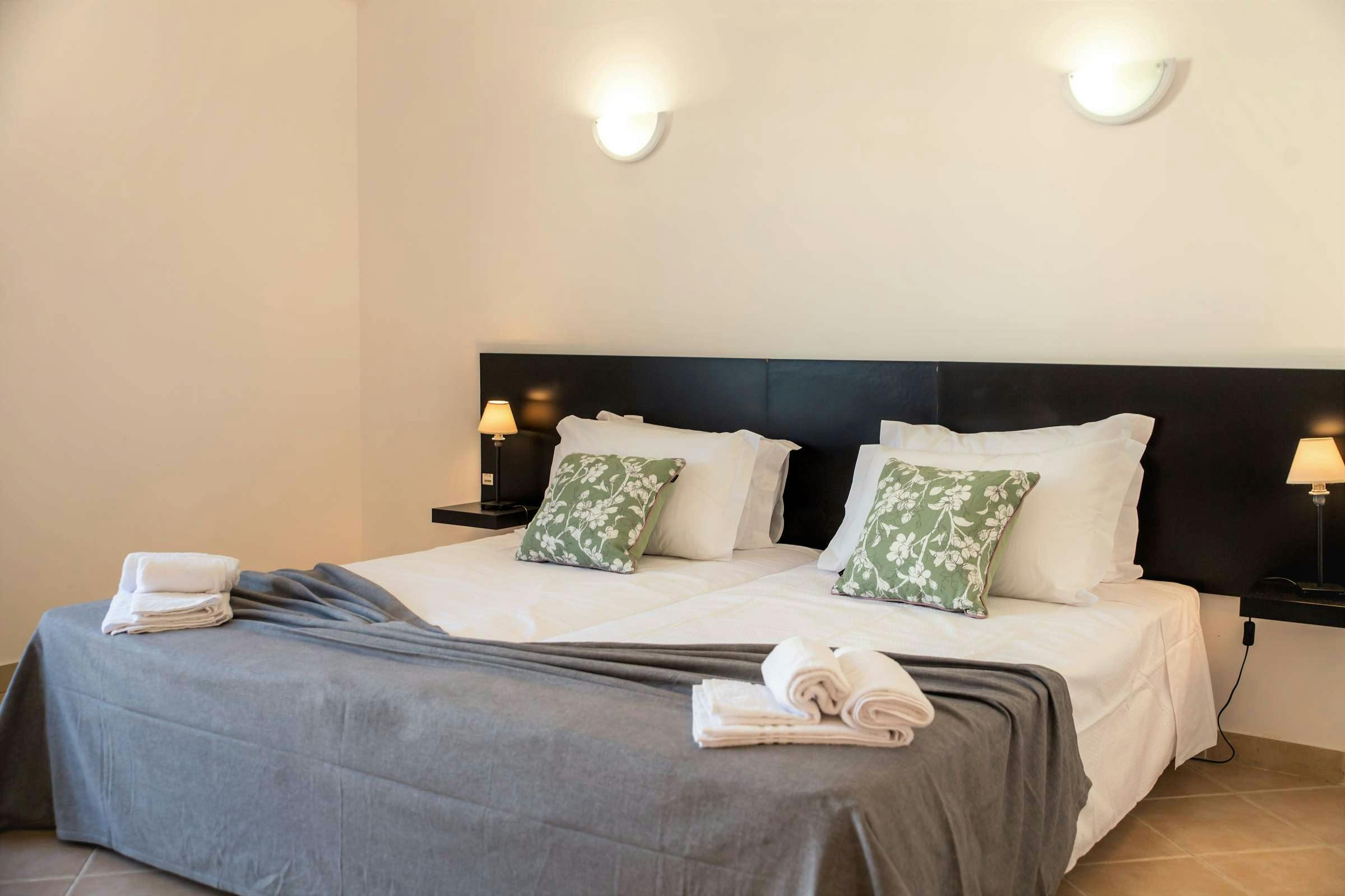 Hotel Cheerfulway Palmeiras Santa Eulália photo 2