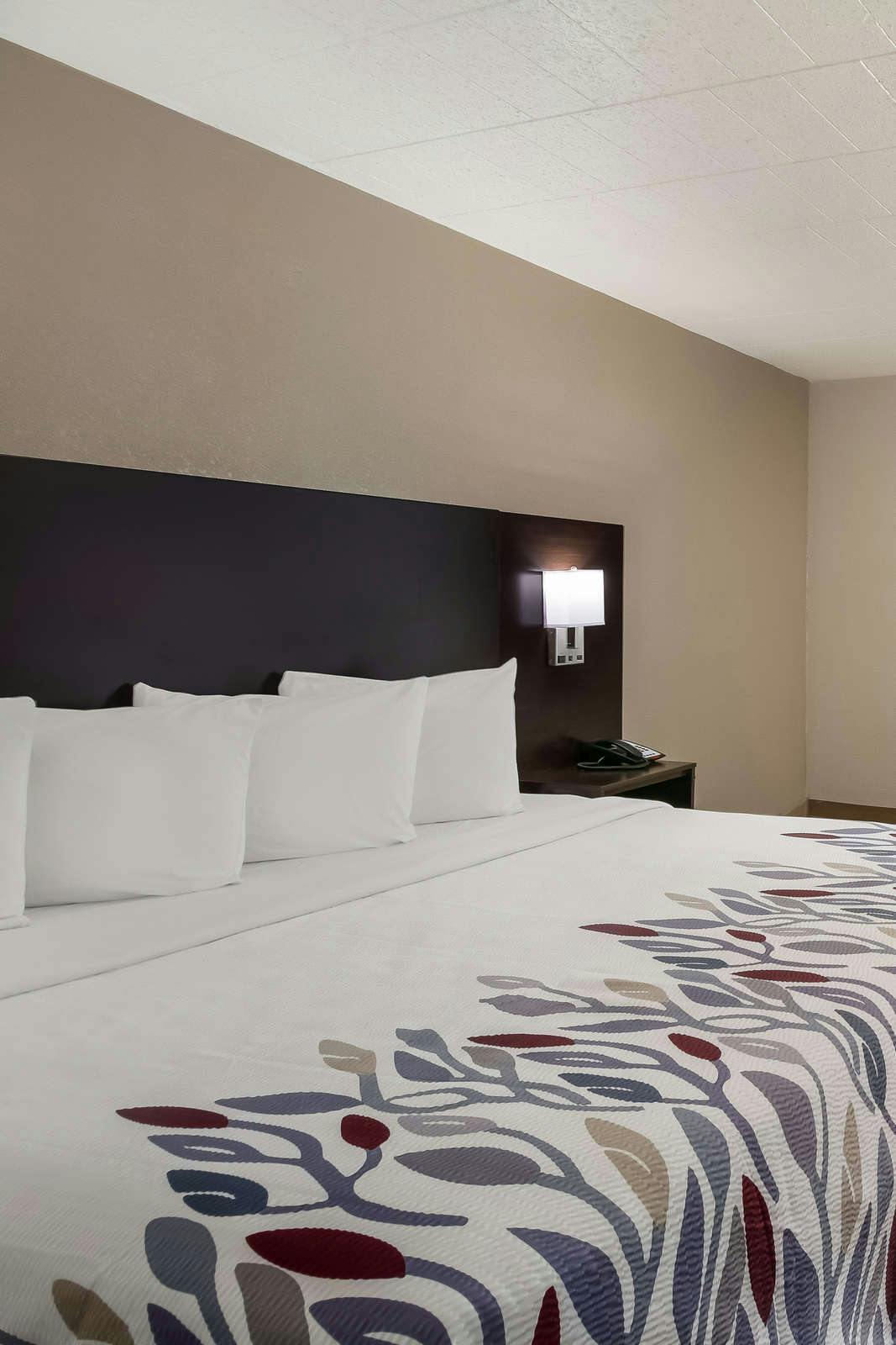 Hotel Red Roof Inn New Stanton photo 3