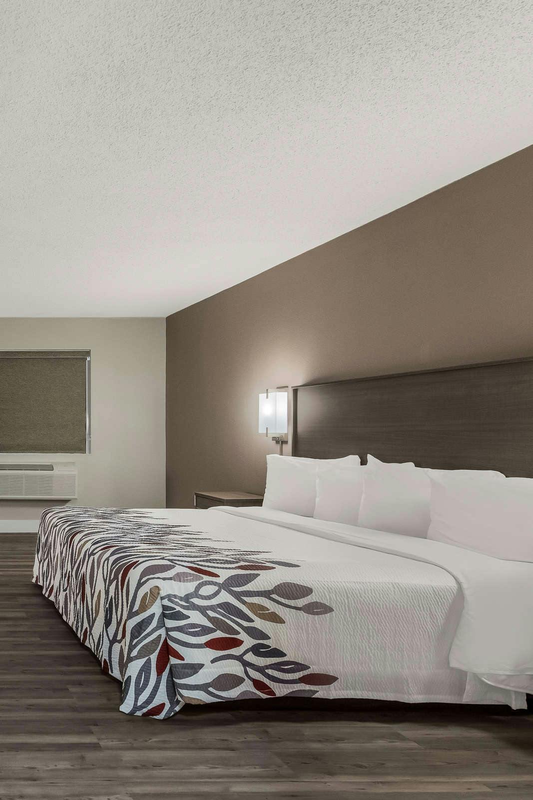 Hotel Red Roof Inn & Suites Vineland - Buena photo 1