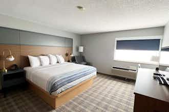Hotel AmericInn by Wyndham Marshfield photo 1