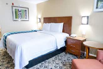 Hotel Days Inn by Wyndham College Park Atlanta Airport South photo 2
