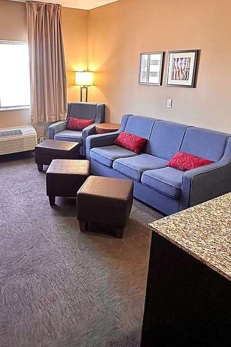 Hotel Baymont by Wyndham Phoenix North photo 5