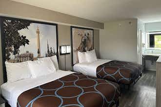Hotel SE Baltimore NW photo 2