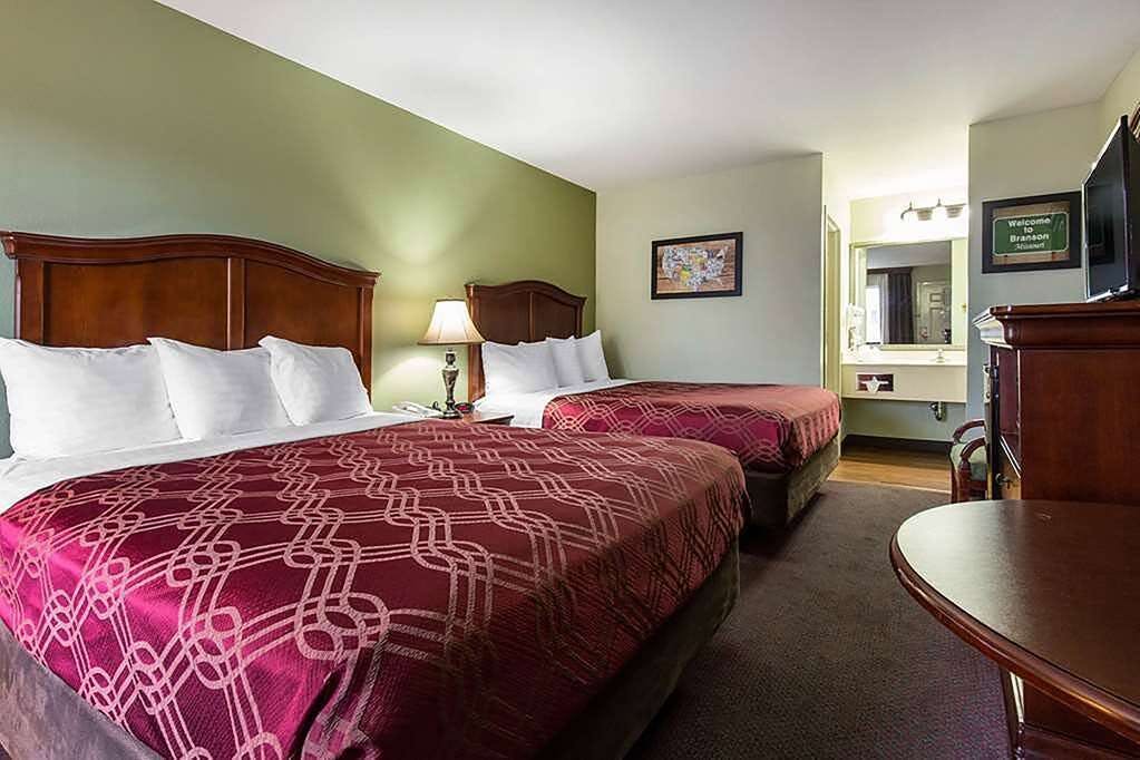 Hotel Baymont Branson Thousand Hill photo 5