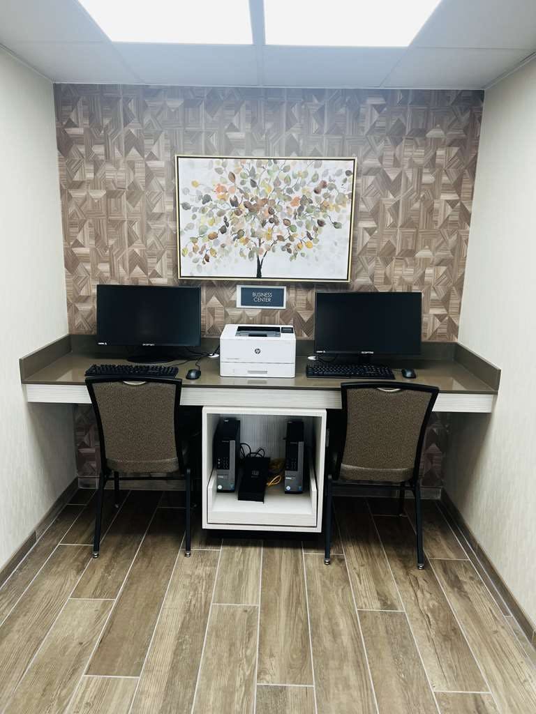 Hotel Sure Stay Plus By Best Western Pigeon Forge photo 1