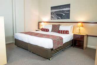 Hotel Mantra One Sandy Bay Road photo 2