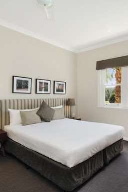 Hotel Peppers Craigieburn photo 1