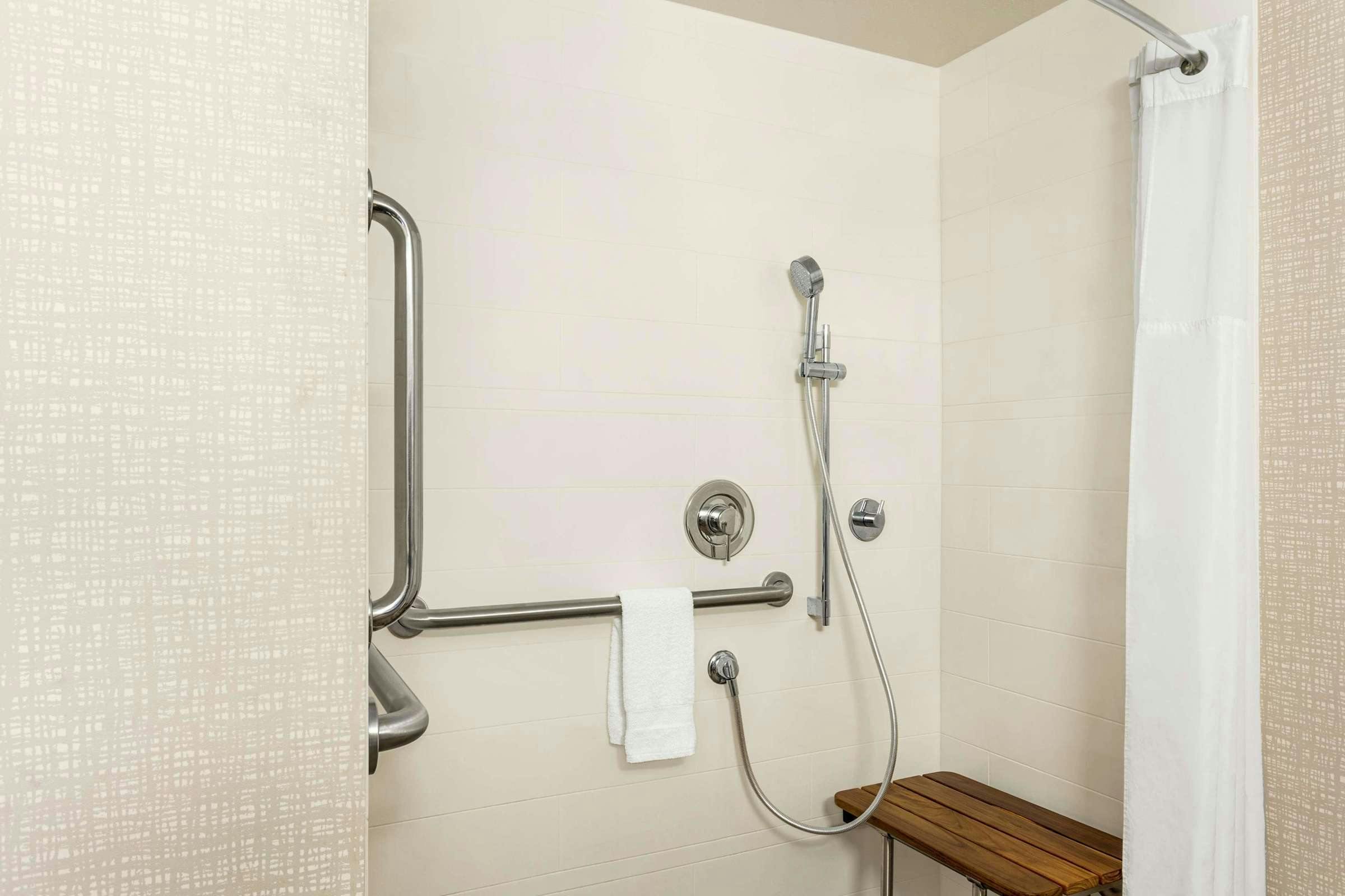 Hotel Hampton Inn Milwaukee/Brookfield photo 2