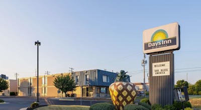 Days Inn by Wyndham Winchester