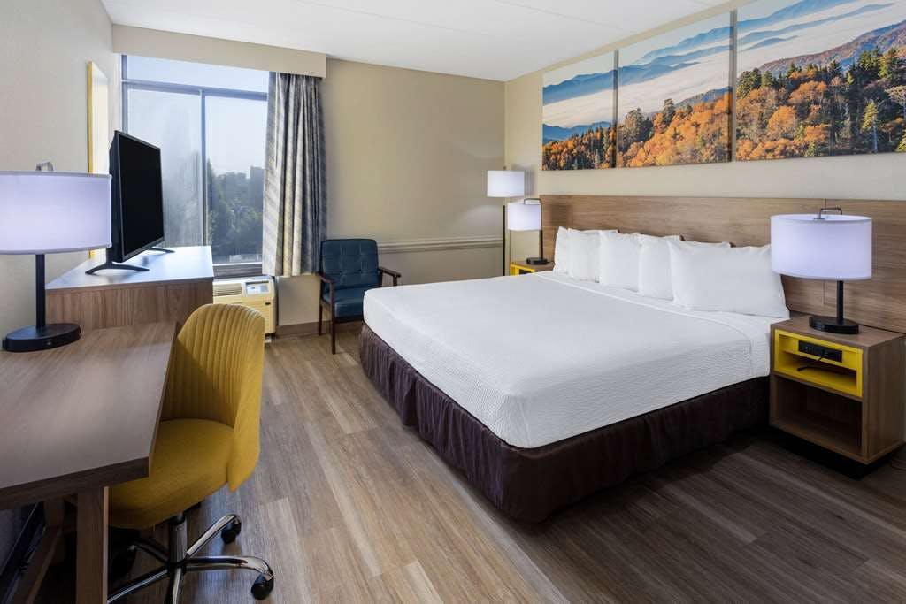 Hotel Days Inn by Wyndham Winchester photo 1