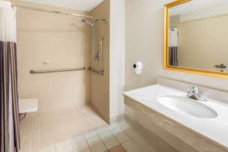 Hotel La Quinta Inn Ste American Ctr photo 4