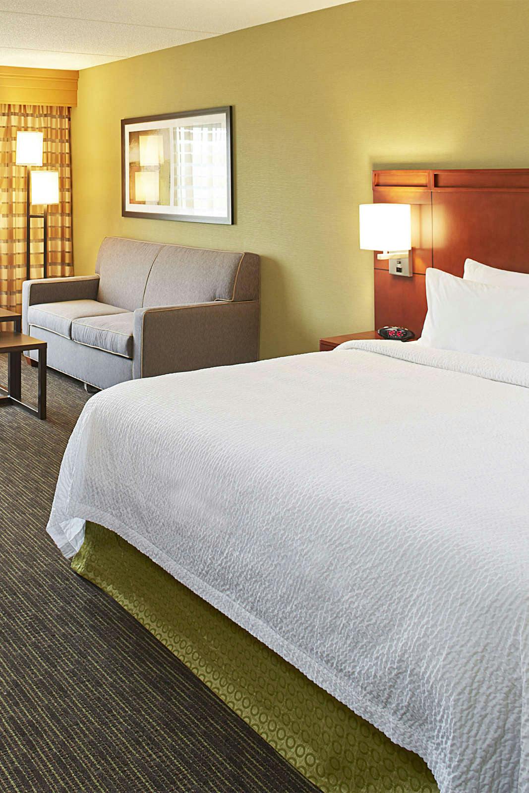 Hotel Courtyard by Marriott Ithaca Airport/University photo 1