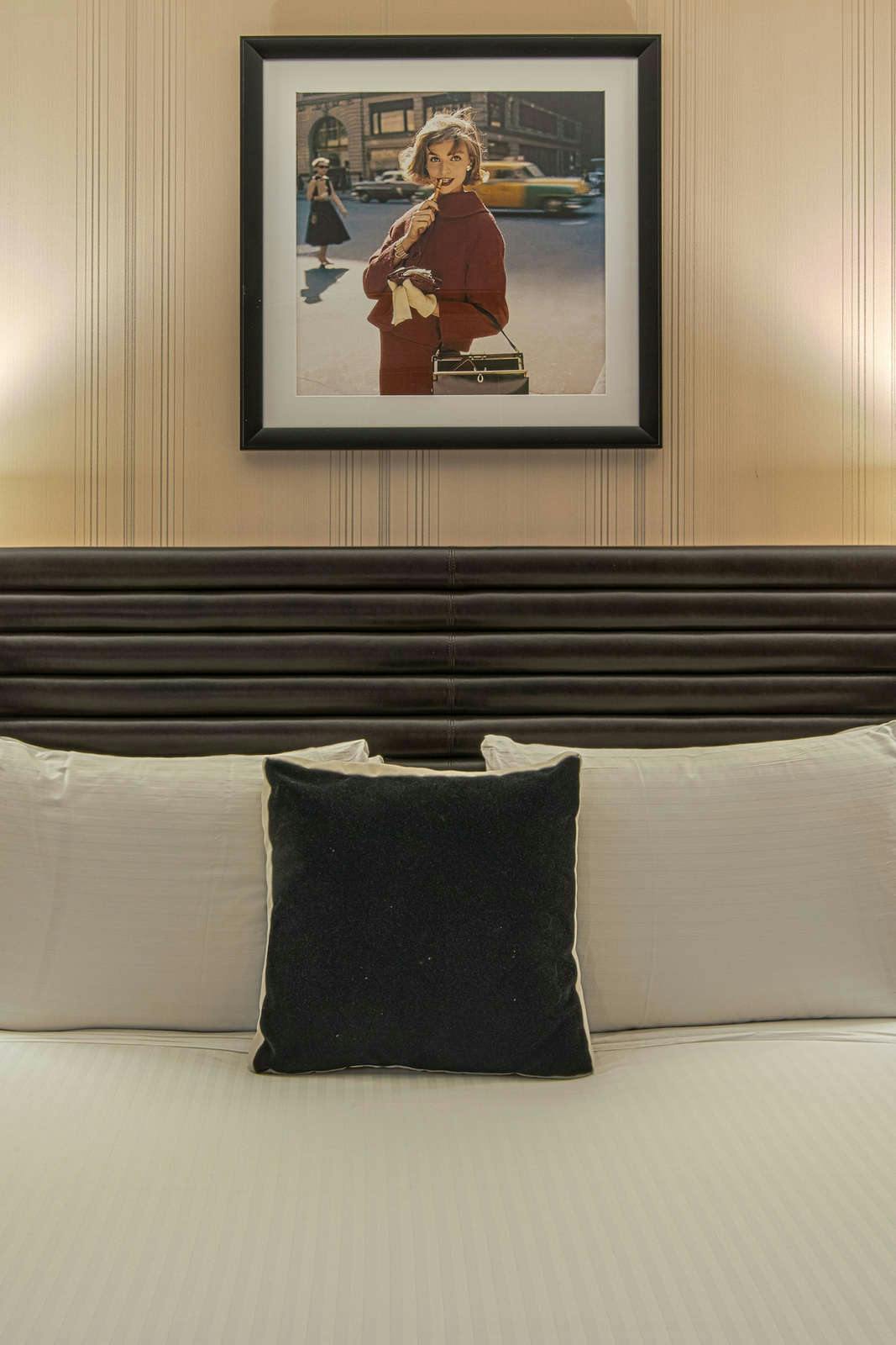 Hotel The Iroquois New York photo 2