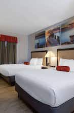 Hotel Days Inn & Suites by Wyndham Lakeland photo 2