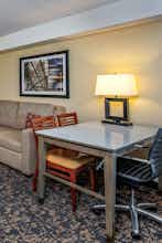 Hotel Embassy Suites Waltham photo 5