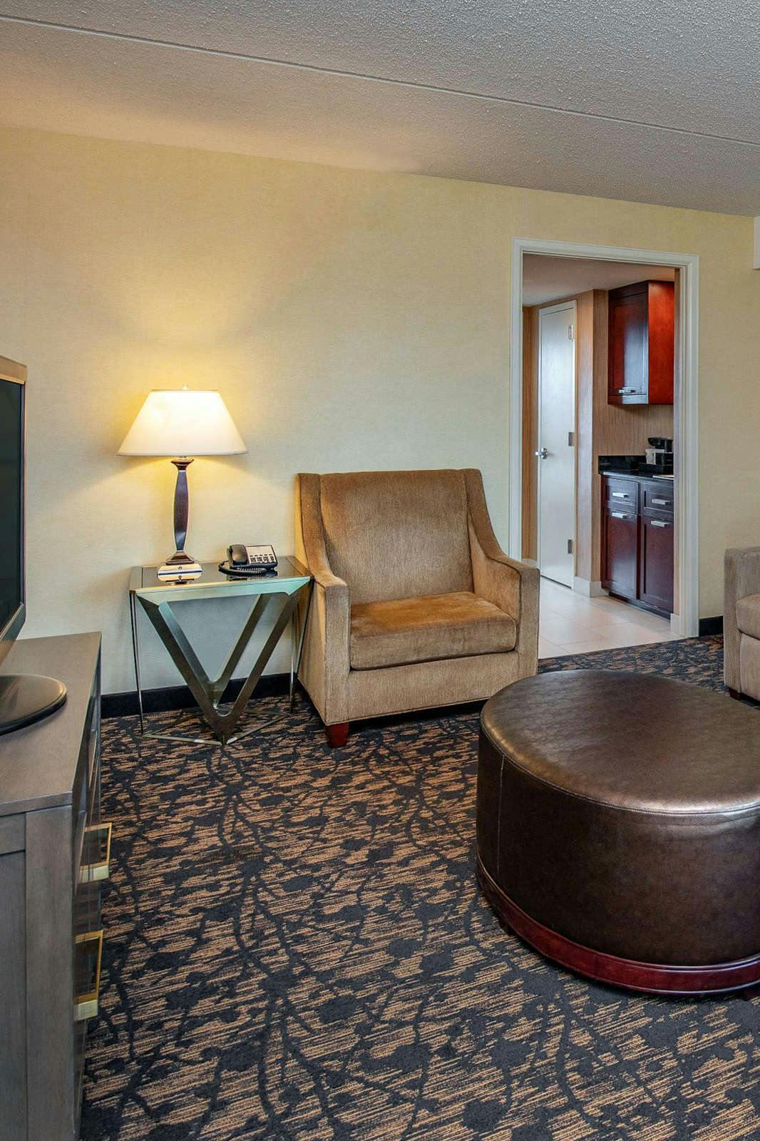 Hotel Embassy Suites Waltham photo 4