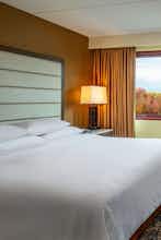 Hotel Embassy Suites Waltham photo 1