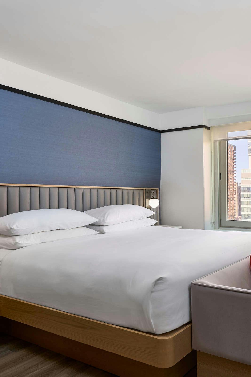 Hotel Delta Hotels by Marriott New York Times Square photo 2