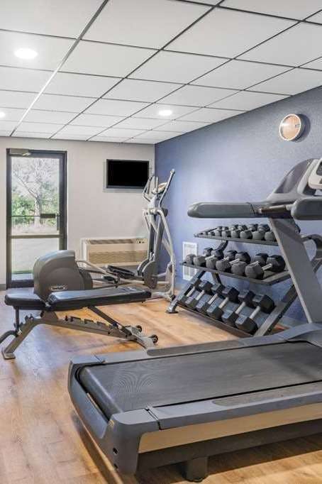 Hotel AmericInn by Wyndham Plover Stevens Point photo 5