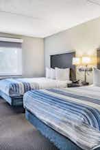 Hotel AmericInn Plover photo 2