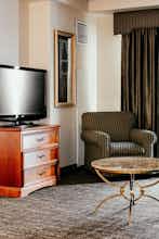 Hotel Hotel Topeka at City Center photo 4