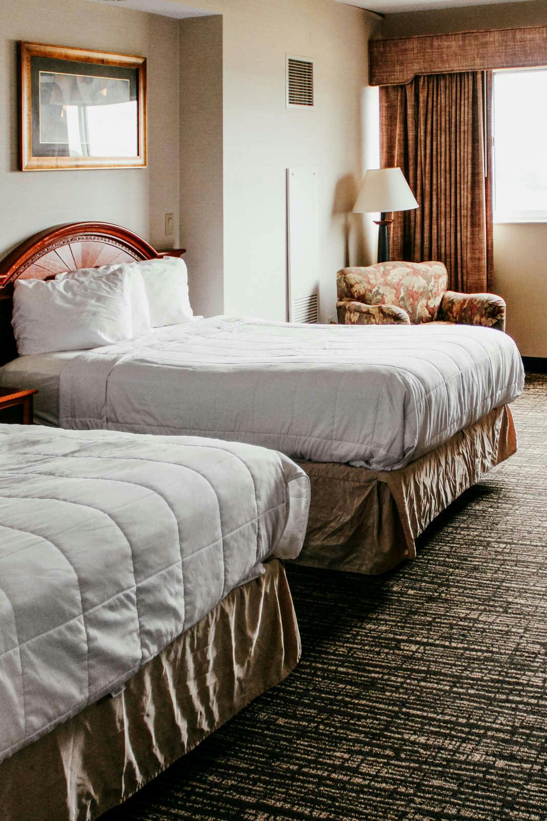 Hotel Hotel Topeka at City Center photo 3