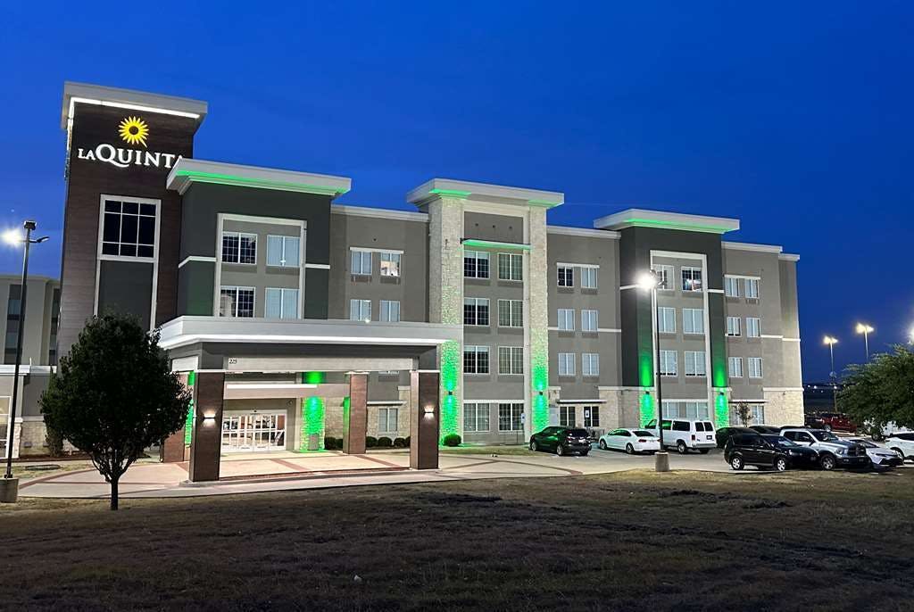 LQ Ft. Worth - Burleson