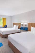 Hotel Microtel Columbus N photo 2