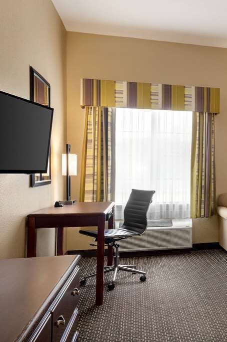 Hotel Baymont by Wyndham Wichita Falls photo 4