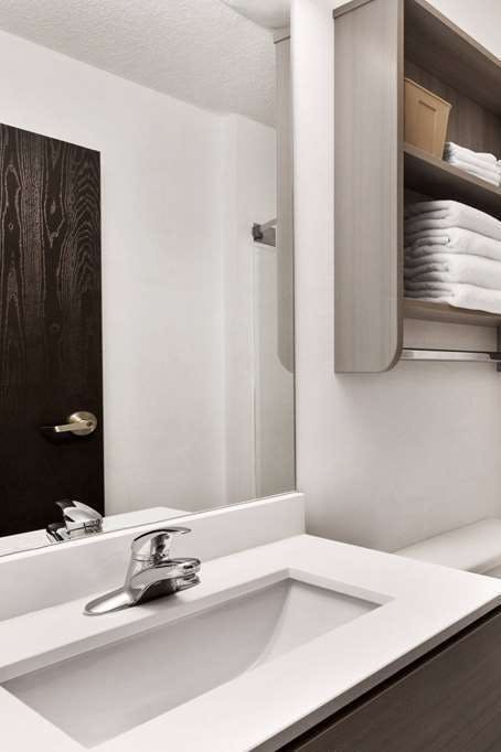 Hotel Microtel Florence CVG Airport photo 4