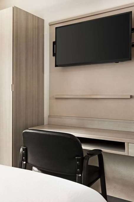 Hotel Microtel Florence CVG Airport photo 3