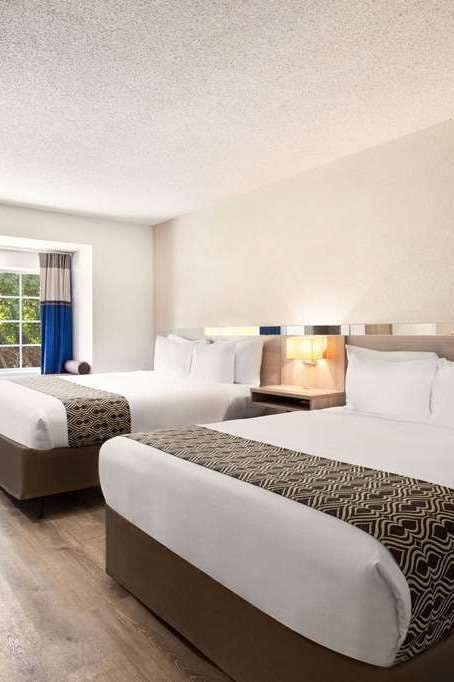 Hotel Microtel Florence CVG Airport photo 2