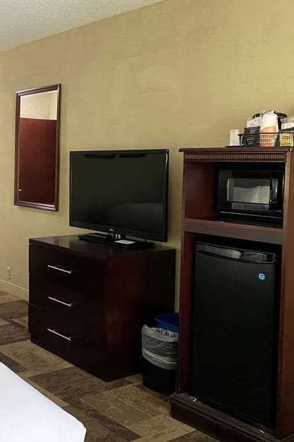 Hotel Wyndham Garden Newark Fremont photo 3