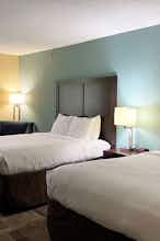 Hotel Wyndham Garden Newark Fremont photo 2