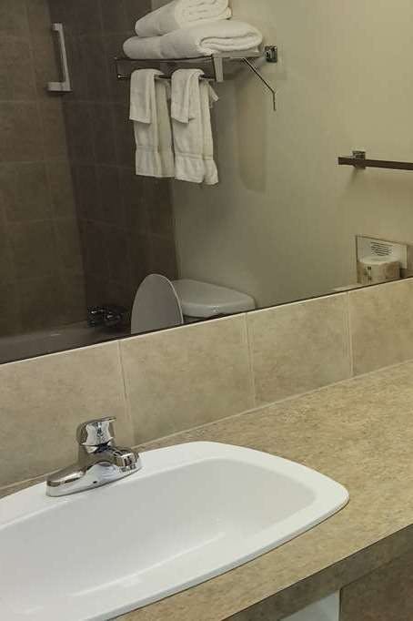 Hotel DI Drayton Valley photo 2